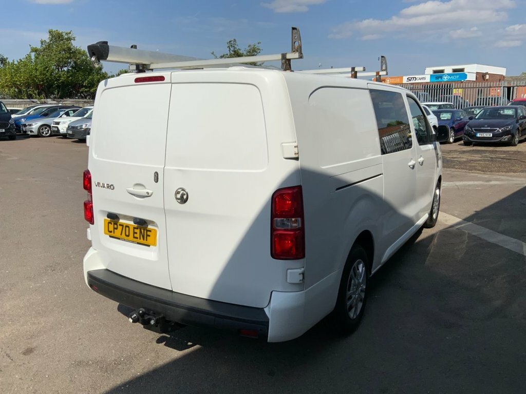 Vauxhall Vivaro 2L Sportive White #5