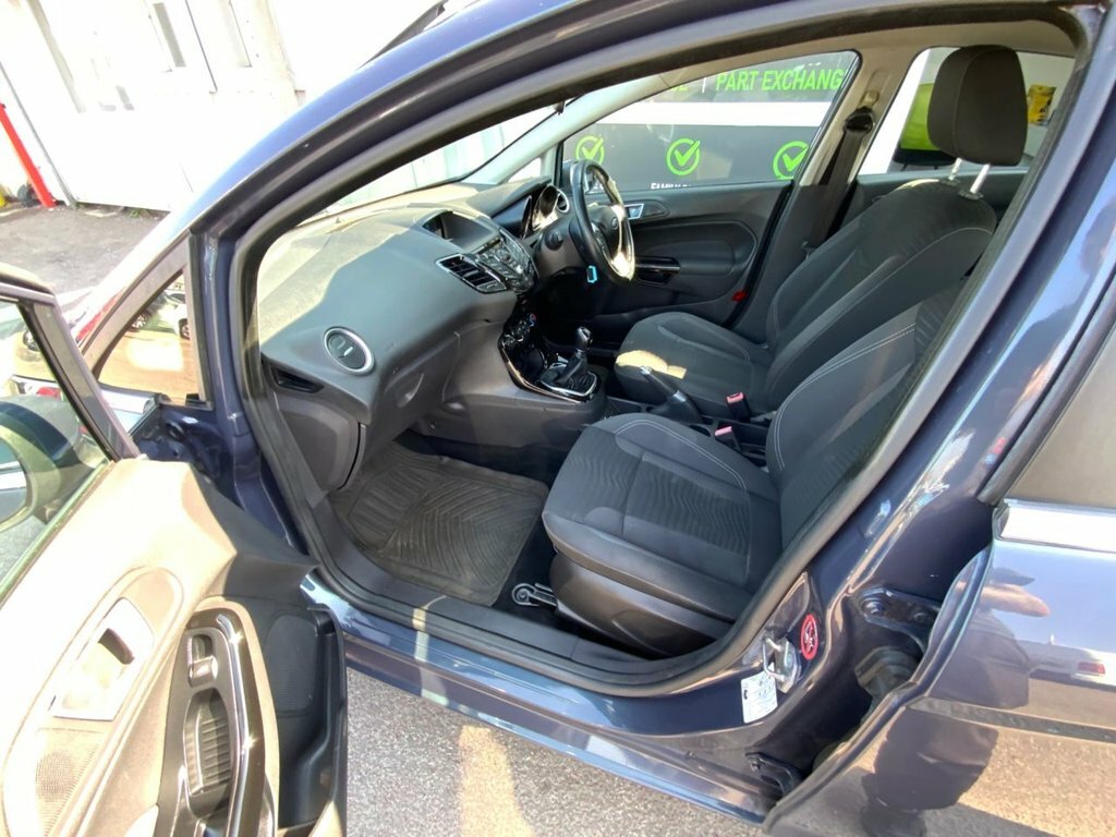 Ford Fiesta 1.25 Zetec Hatchback Euro 5 82 White #7