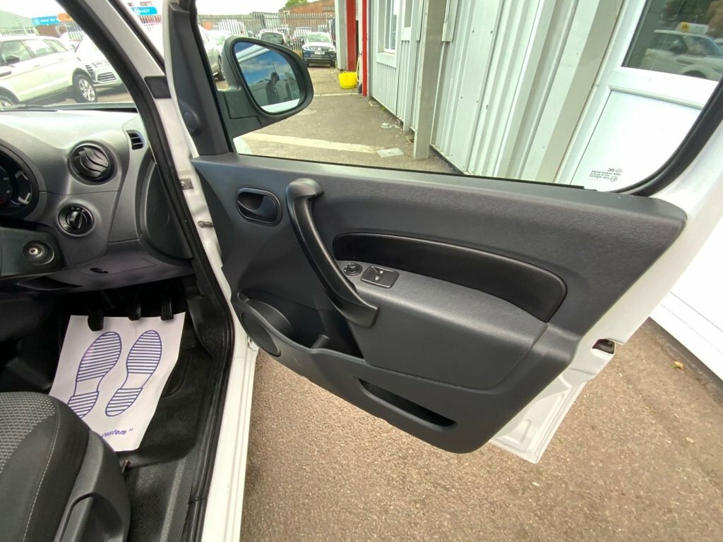 Mercedes-Benz CITAN Panel Van White #7