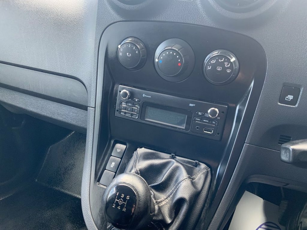 Mercedes-Benz CITAN Panel Van White #12