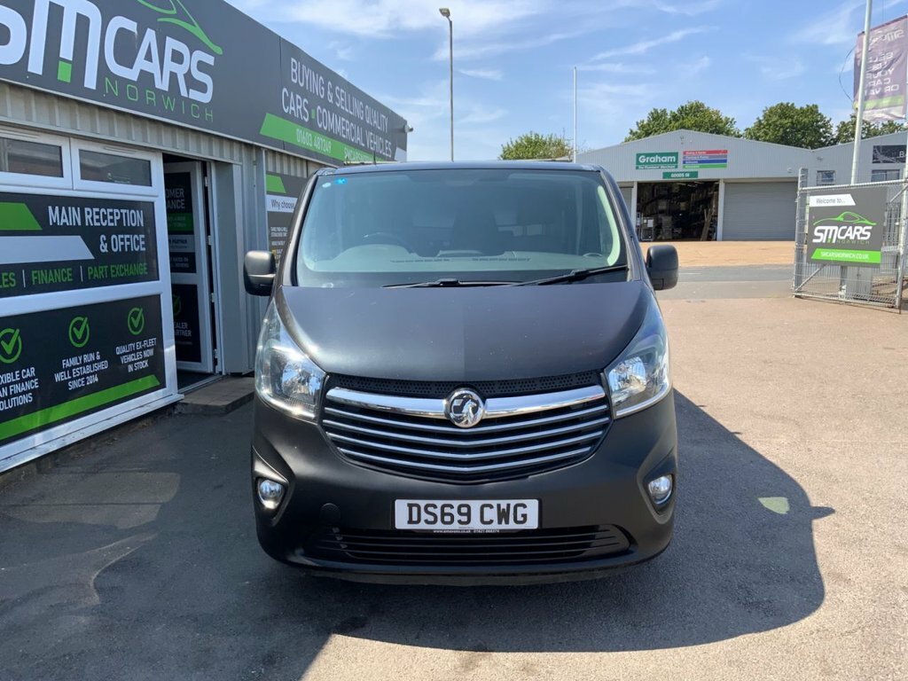 Vauxhall Vivaro 1.6L Sportive DS69CWG Black #6