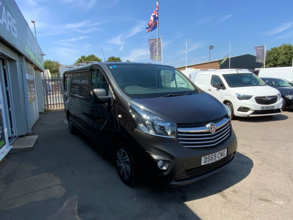 Vauxhall Vivaro 1.6L Sportive DS69CWG Black #5