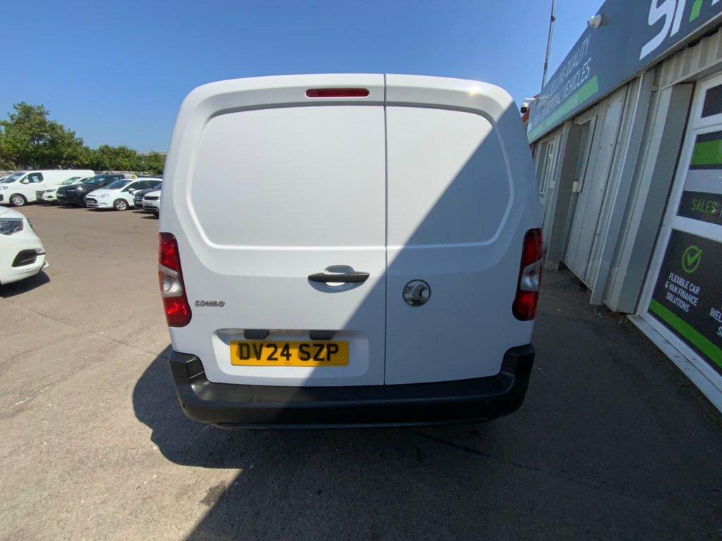 Vauxhall Combo 1.5L Prime White #2