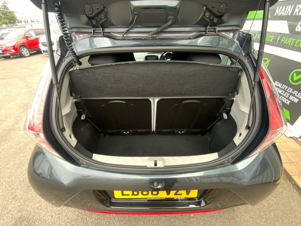 Toyota Aygo Hatchback Red #8