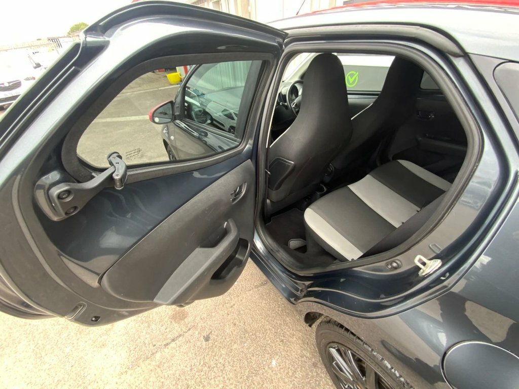 Toyota Aygo Hatchback Red #9