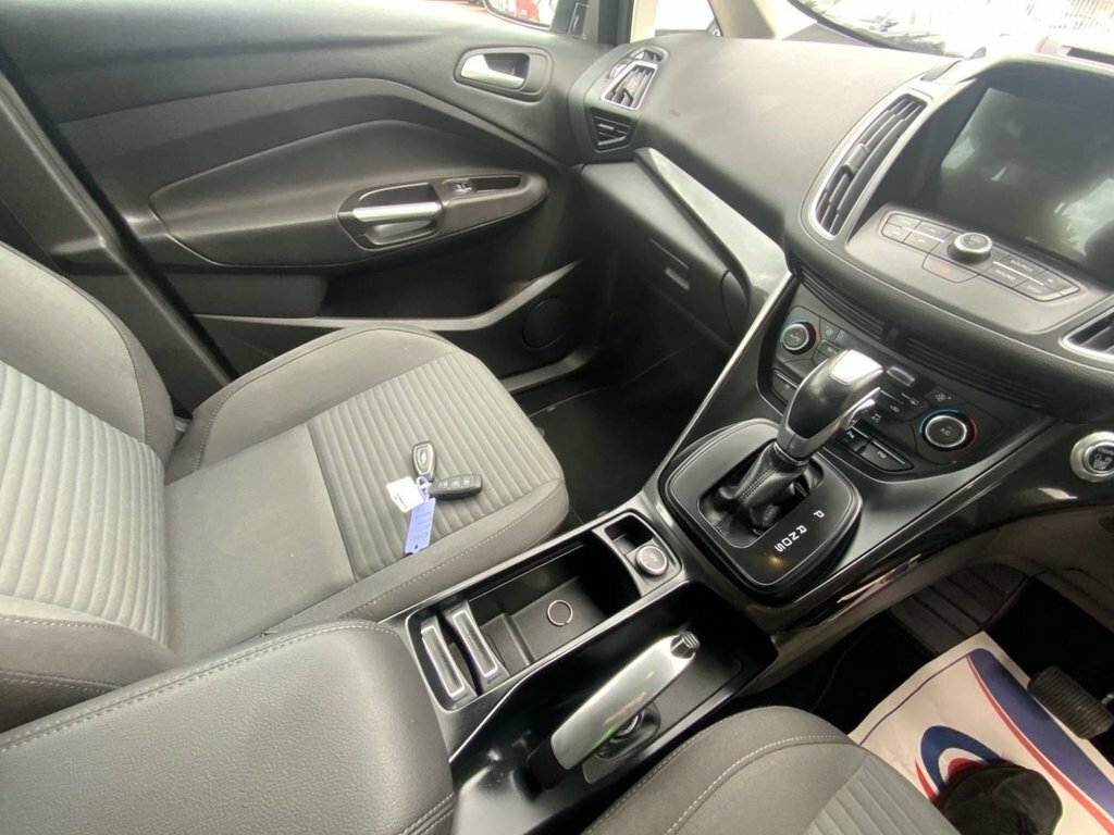 Ford Grand C-Max Titanium X Red #23