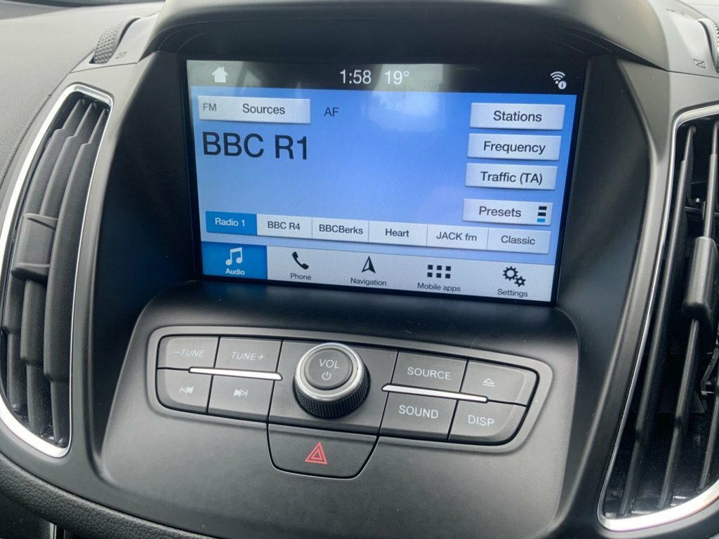 Ford Grand C-Max Titanium X Red #20