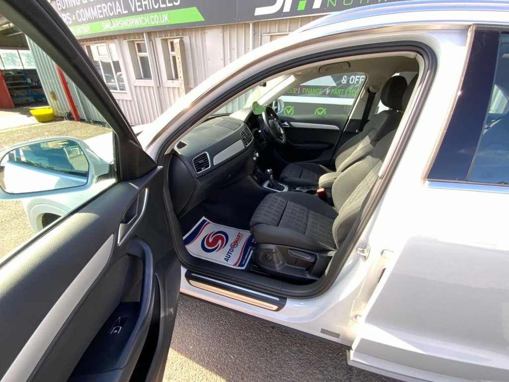 Audi Q3 1.4L Sport White #6