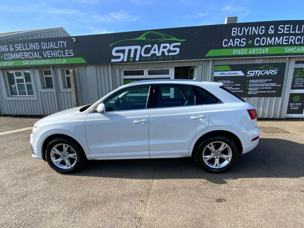 Audi Q3 1.4L Sport White #2