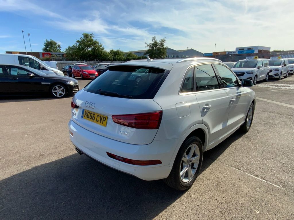 Audi Q3 1.4L Sport White #5