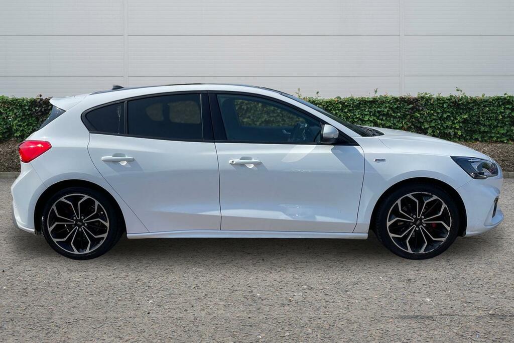 Ford Focus 1.0 Ecoboost 125 St-line X WA19UNK White #3