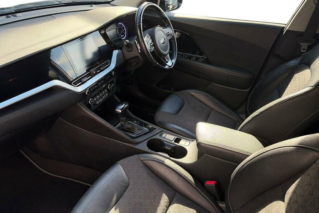 Kia Niro 1.6 Gdi 8.9Kwh 2 Suv Plug In Hybrid Dct Black #7