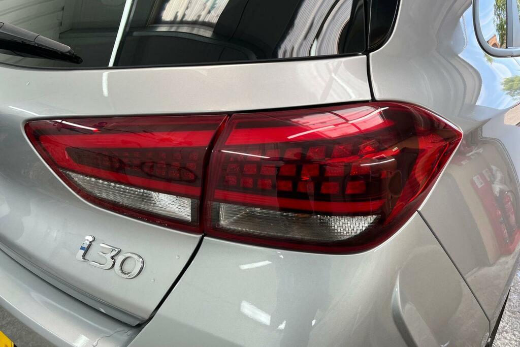 Hyundai I30 1.0 T-gdi Se Nav Tourer Euro 6 Ss White #23