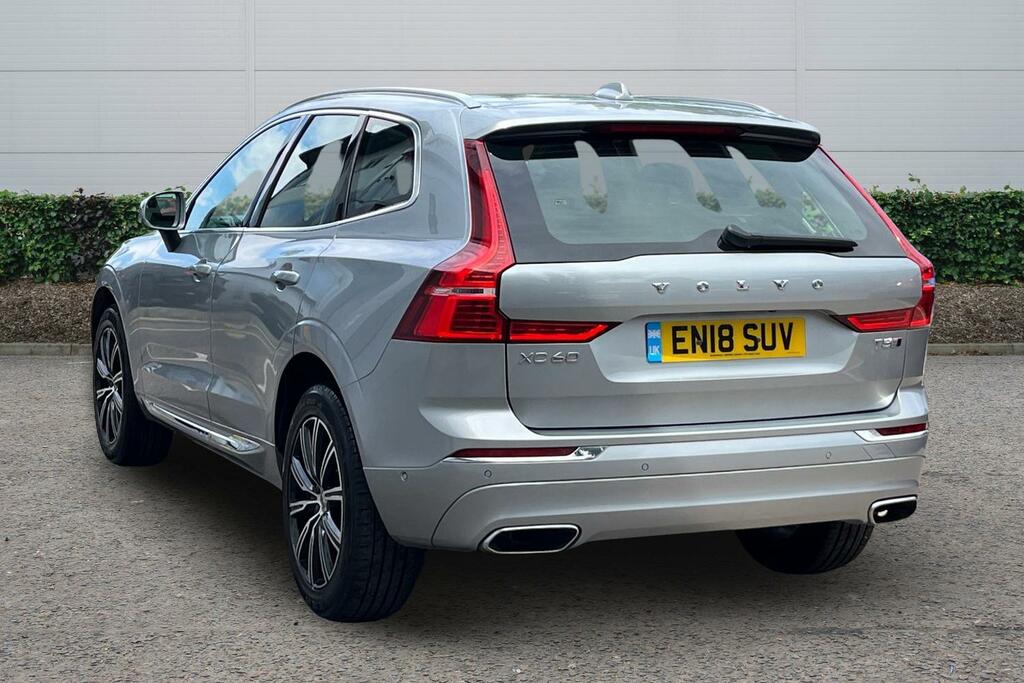 Volvo XC60 2.0 T5 250 Inscription Awd Geartronic Silver #2