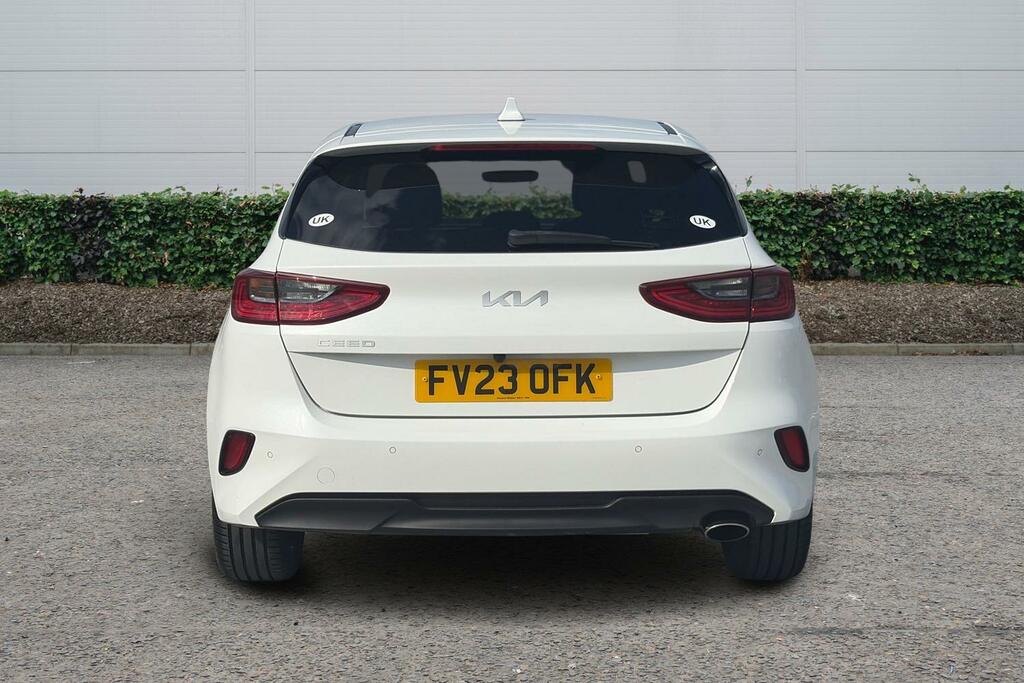 Kia Ceed 1.5T Gdi Isg 3 White #5