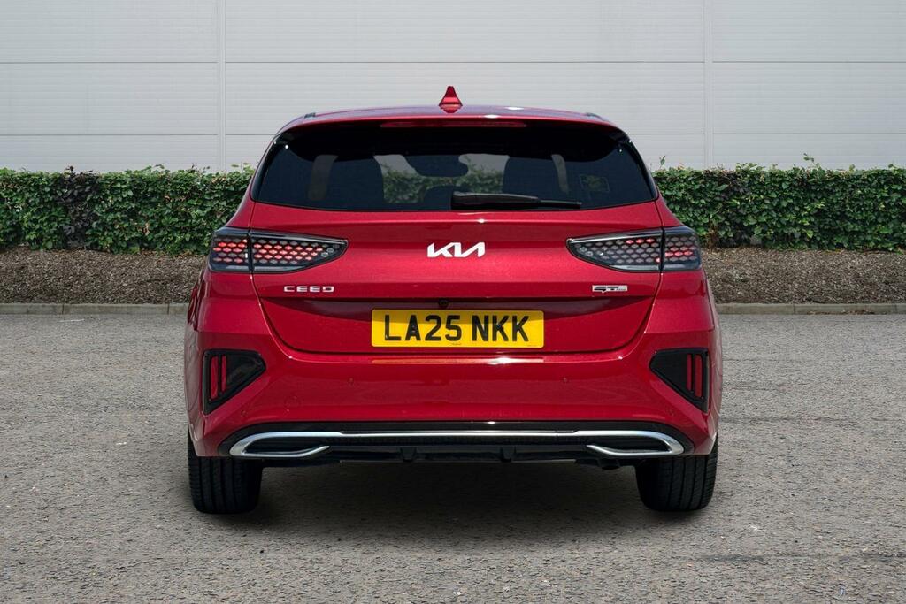 Kia Ceed 1.5T Gdi Isg 138 Gt-line Dct Red #5