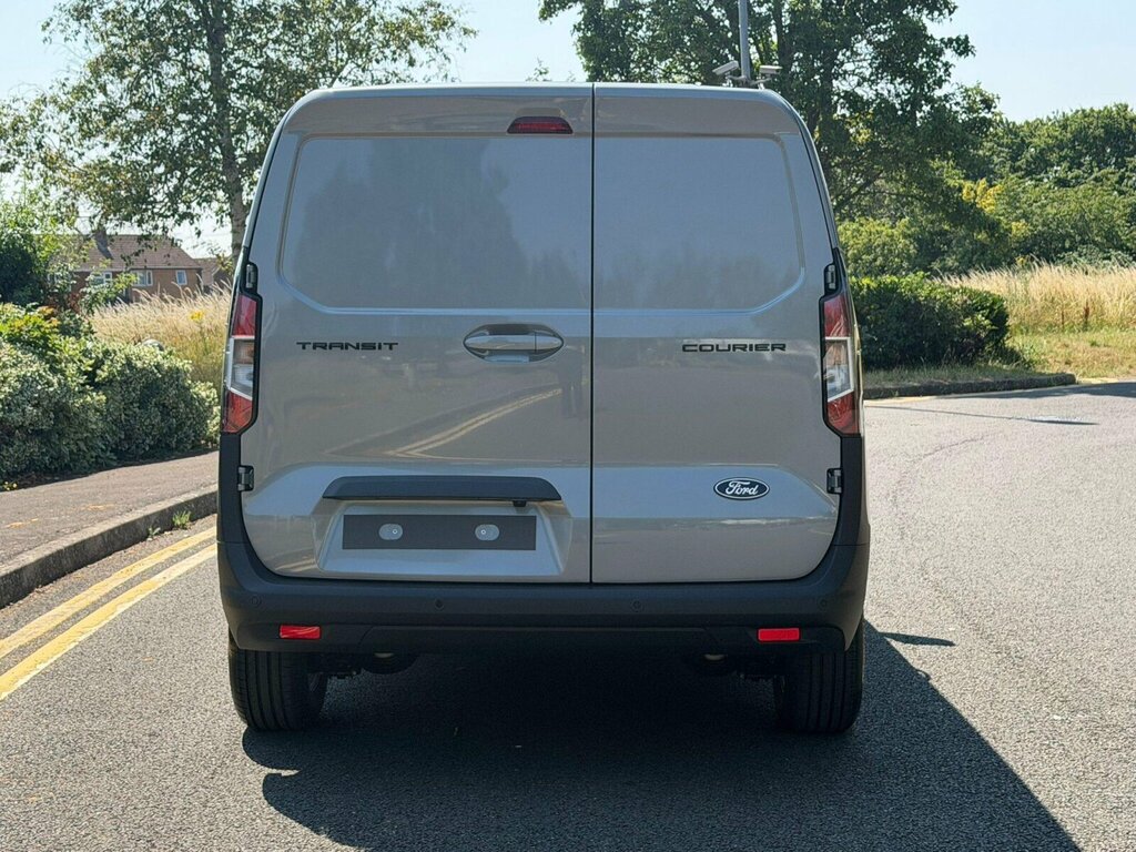 Ford Transit Courier 1.0 Ecoboost Limited Swb Euro 6 Ss Silver #6