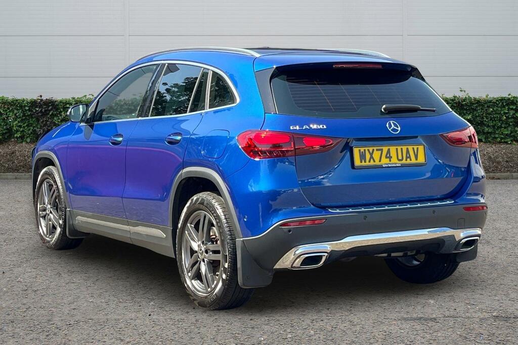 Mercedes-Benz GLA Class Gla 180 Sport Edition Blue #2