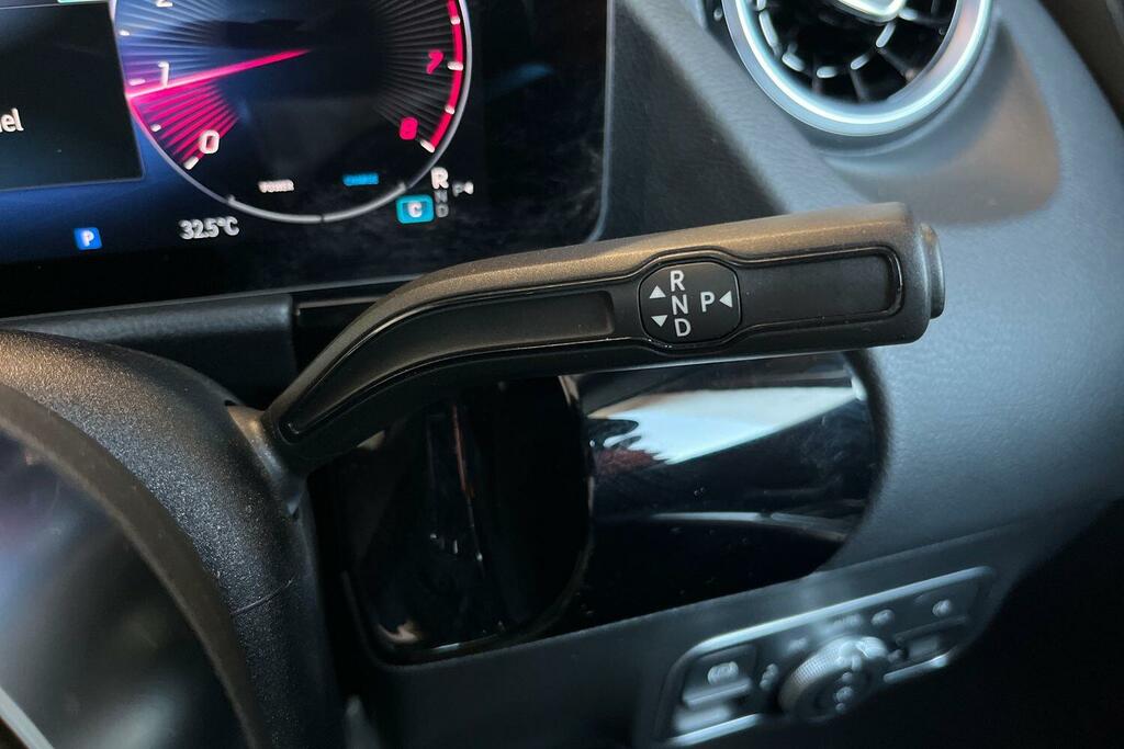 Mercedes-Benz GLA Class 1.3 Gla180h Mhev Sport Edition Suv Hybr #15