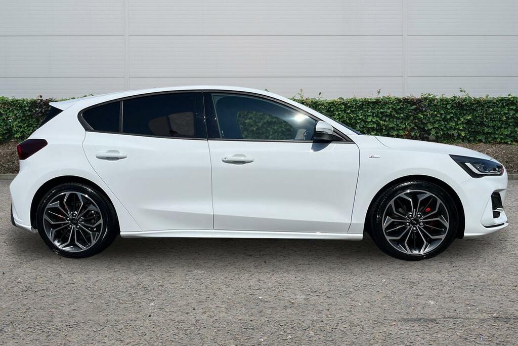 Ford Focus 1.0 Ecoboost Hybrid Mhev St-line X RY73FVR White #3