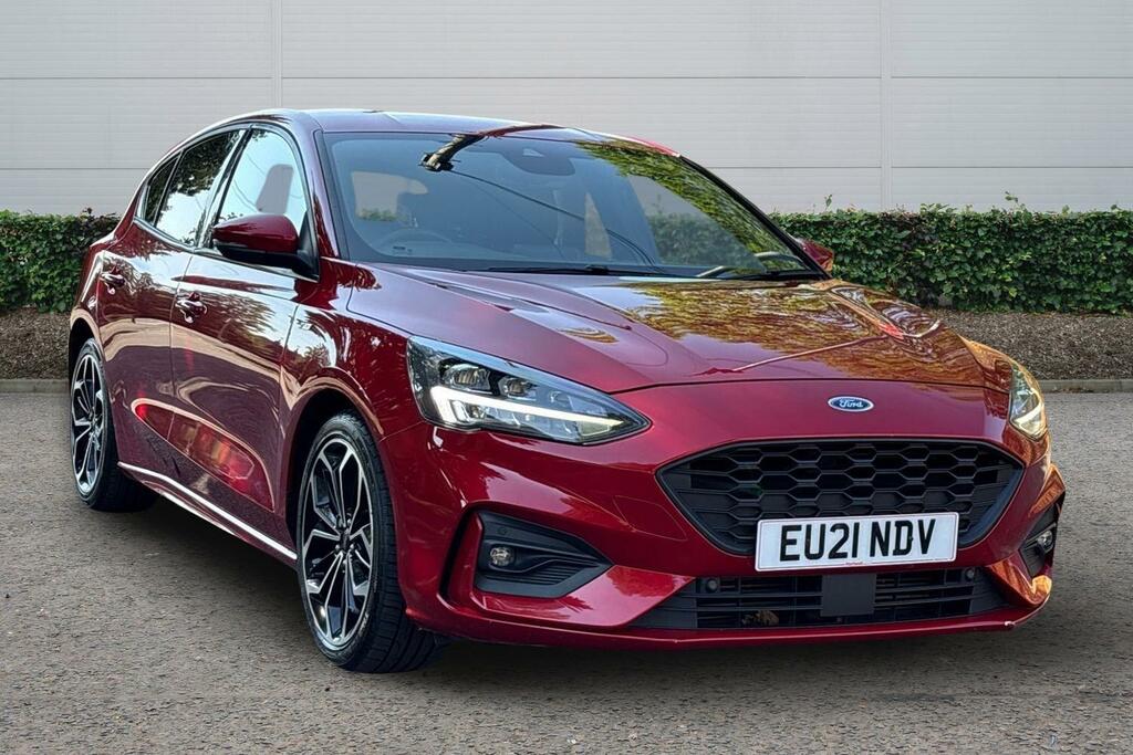 Ford Focus 1.0 Ecoboost Hybrid Mhev 125 St-line X Edition Red