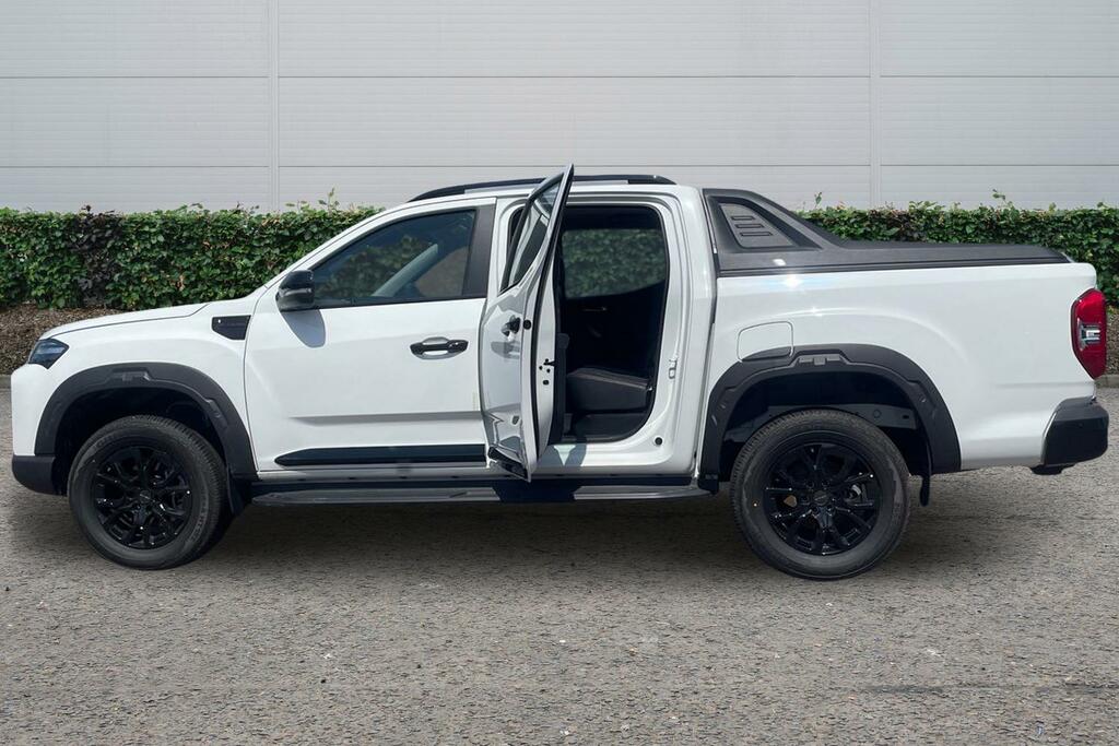 Maxus T60 2.0 Double Cab Pickup 4Wd KM26XNZ White #3