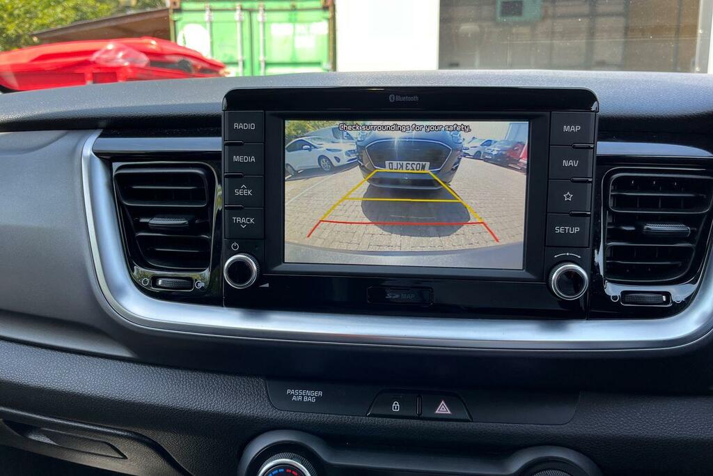 Kia Stonic Maxx Red #12