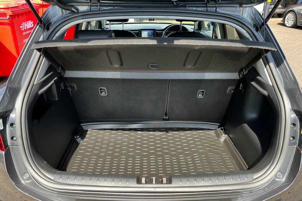 Kia Stonic Maxx Red #18