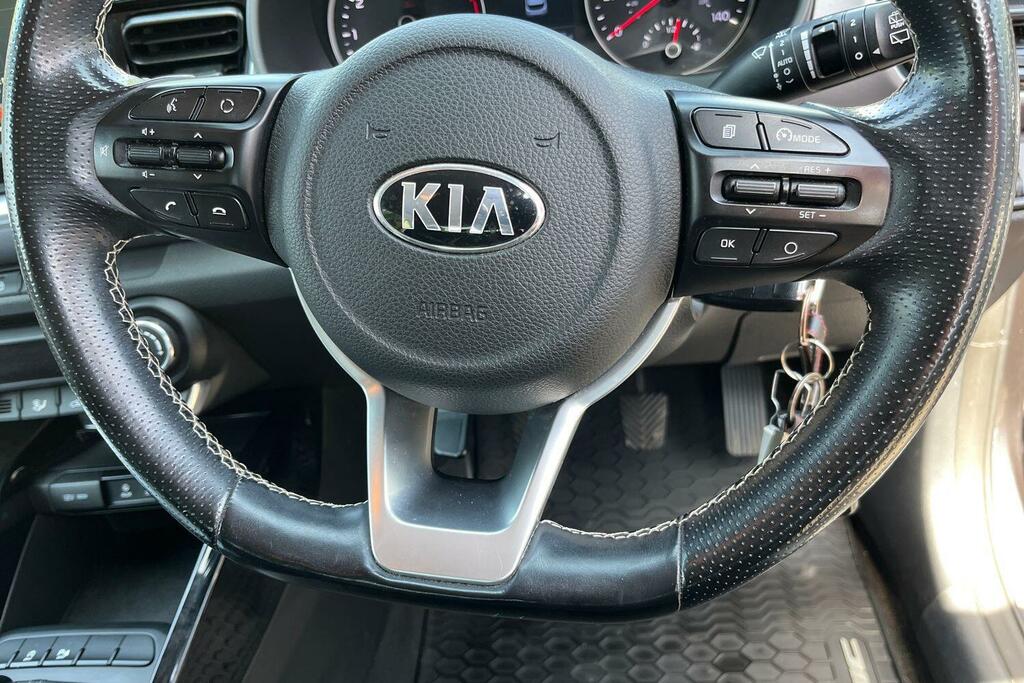 Kia Stonic Maxx Red #14