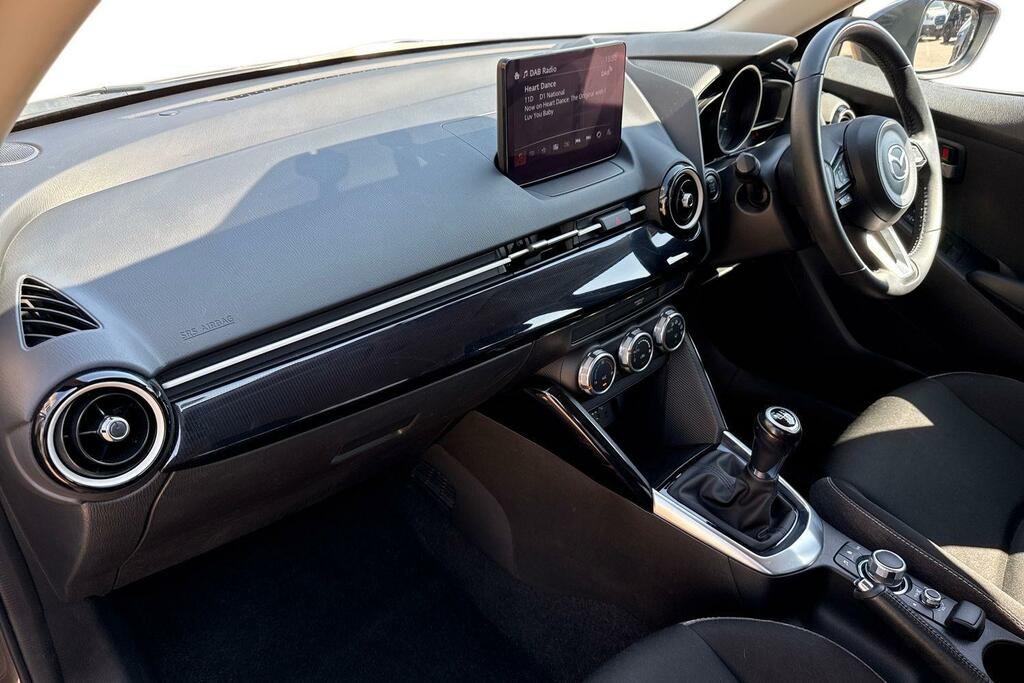 Mazda 2 1.5 Skyactiv G 75 Centre-line White #7