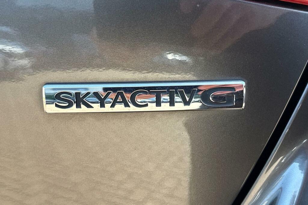 Mazda 2 1.5 Skyactiv G 75 Centre-line White #25