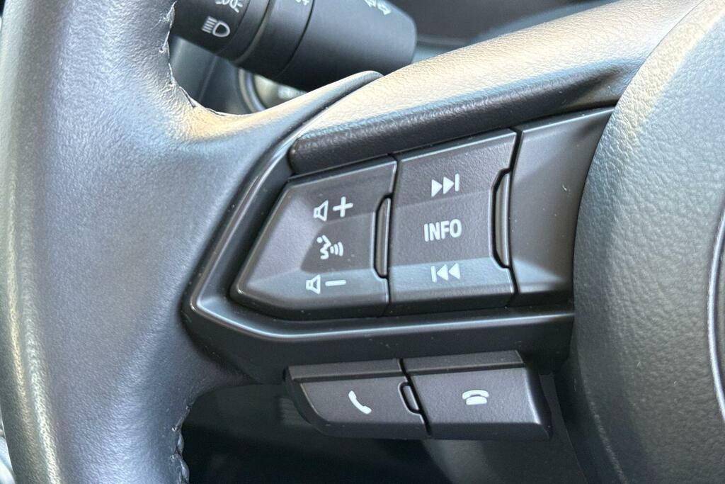 Mazda 2 1.5 Skyactiv G 75 Centre-line White #14