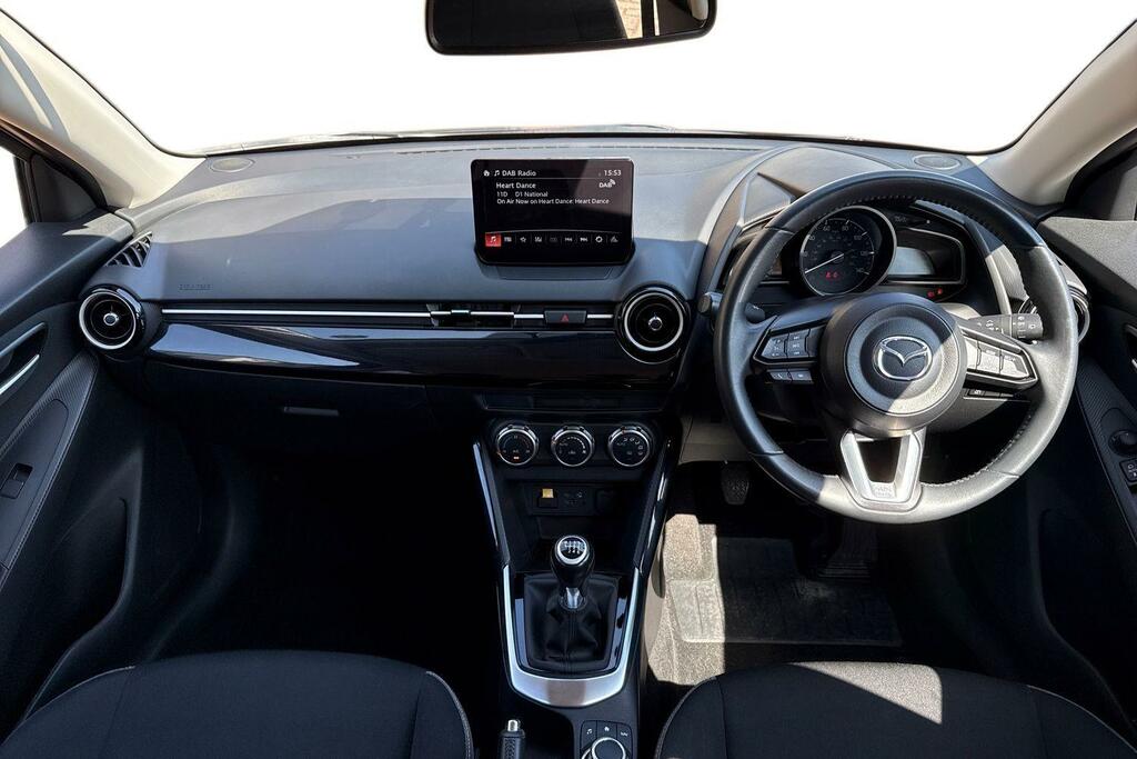 Mazda 2 1.5 Skyactiv G 75 Centre-line White #9