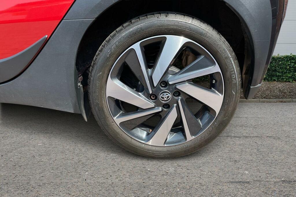 Toyota Aygo X 1.0 Vvt-i Edge #6