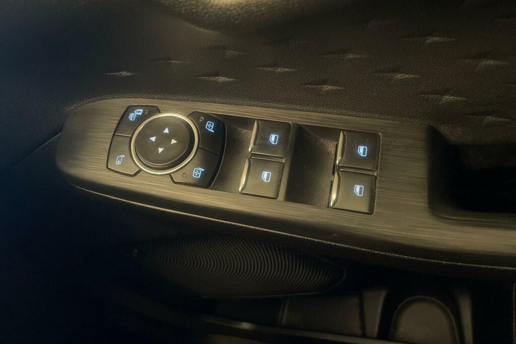 Ford Kuga 2.5 Phev Titanium Cvt White #16