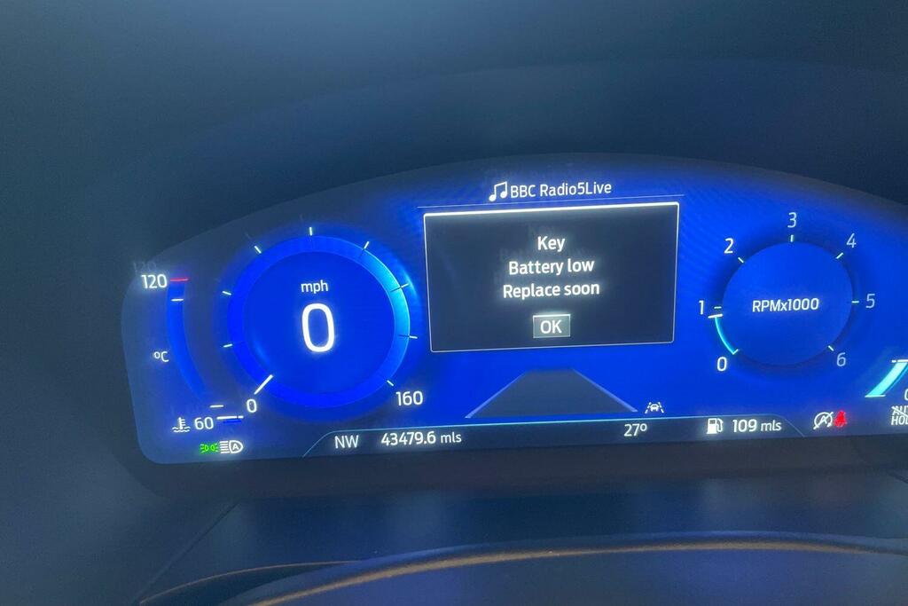 Ford Kuga 2.5 Phev Titanium Cvt White #13