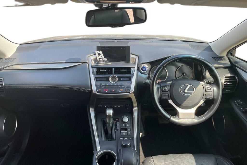 Lexus NX Lexus Nx300h Luxury Silver #9