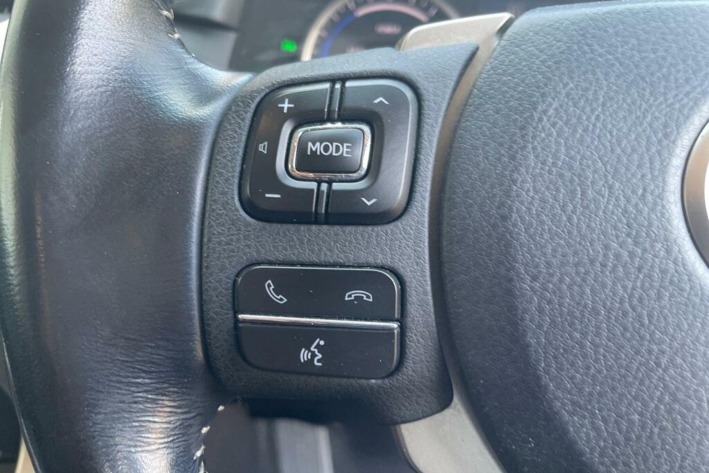 Lexus NX Lexus Nx300h Luxury Silver #13