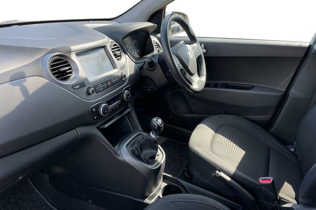 Hyundai I10 1.2 Se Hatchback Red #7