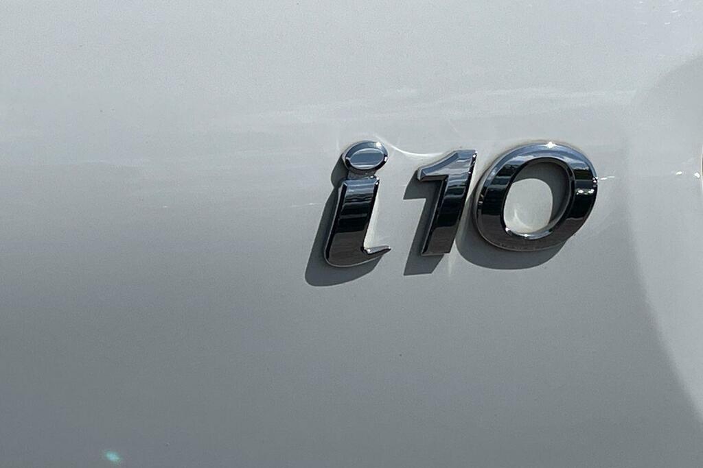 Hyundai I10 1.2 Se Hatchback Red #24