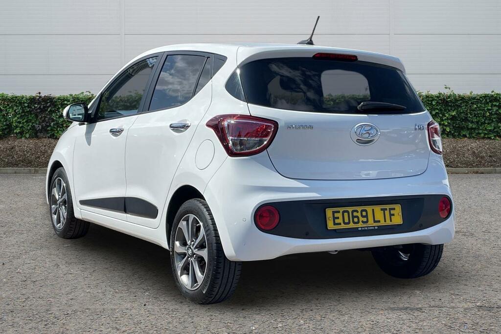 Hyundai I10 1.2 Premium Se White #2