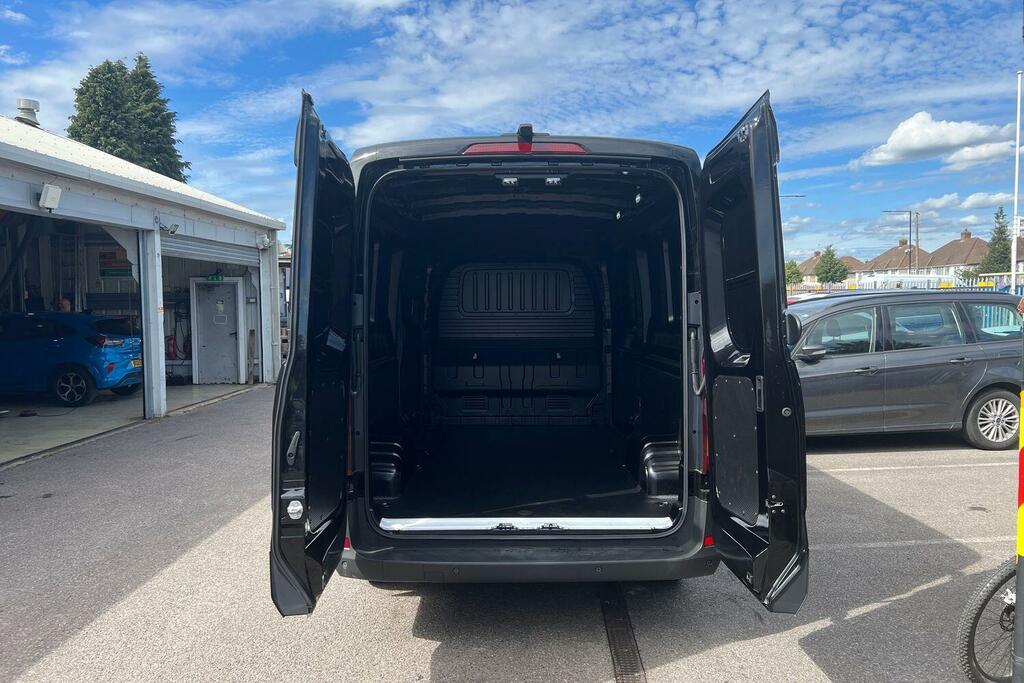 Maxus Deliver 9 Deliver 9 2.0 D20 150 Chassis Cab Silver #17