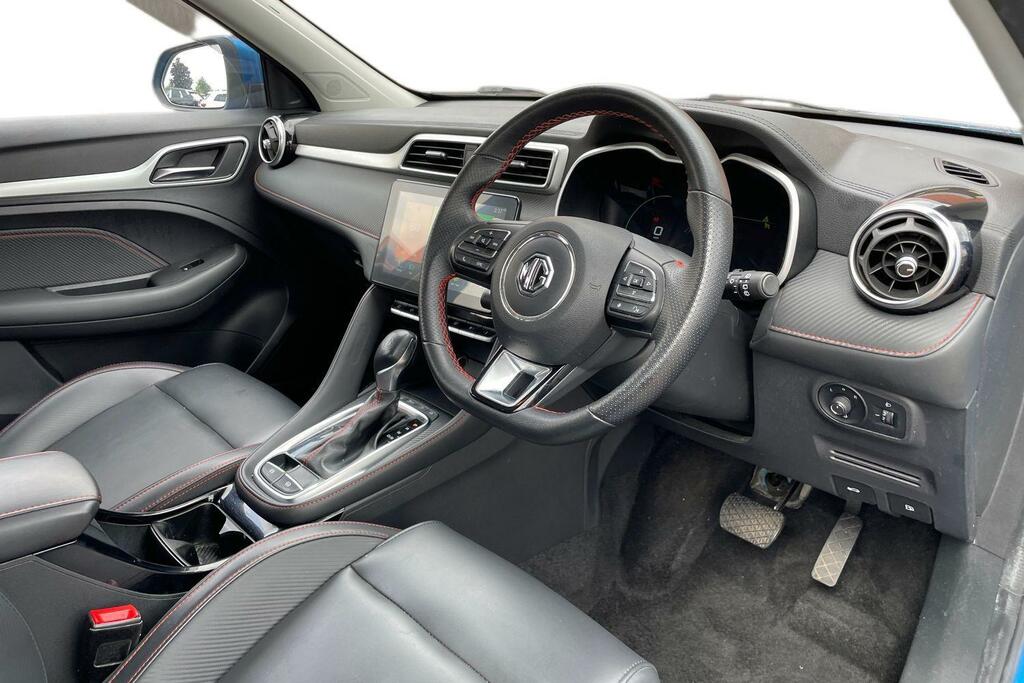 MG ZS 1.0T Gdi Exclusive Red #8