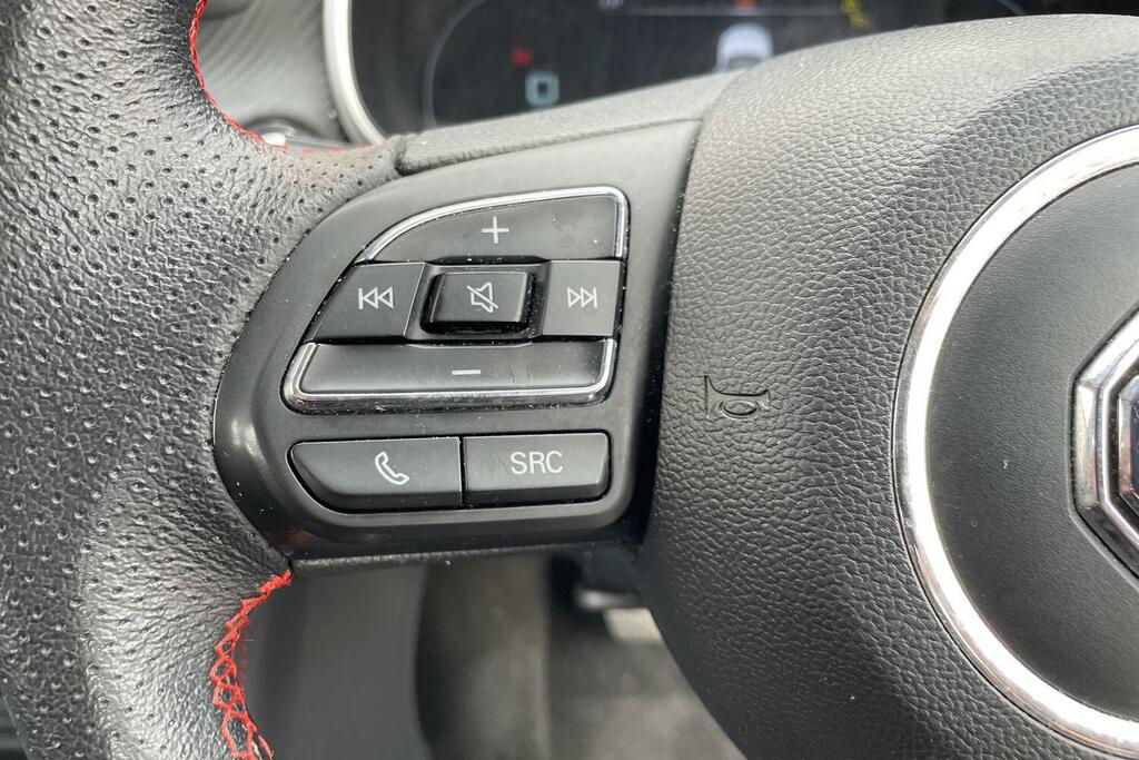MG ZS 1.0T Gdi Exclusive Red #14