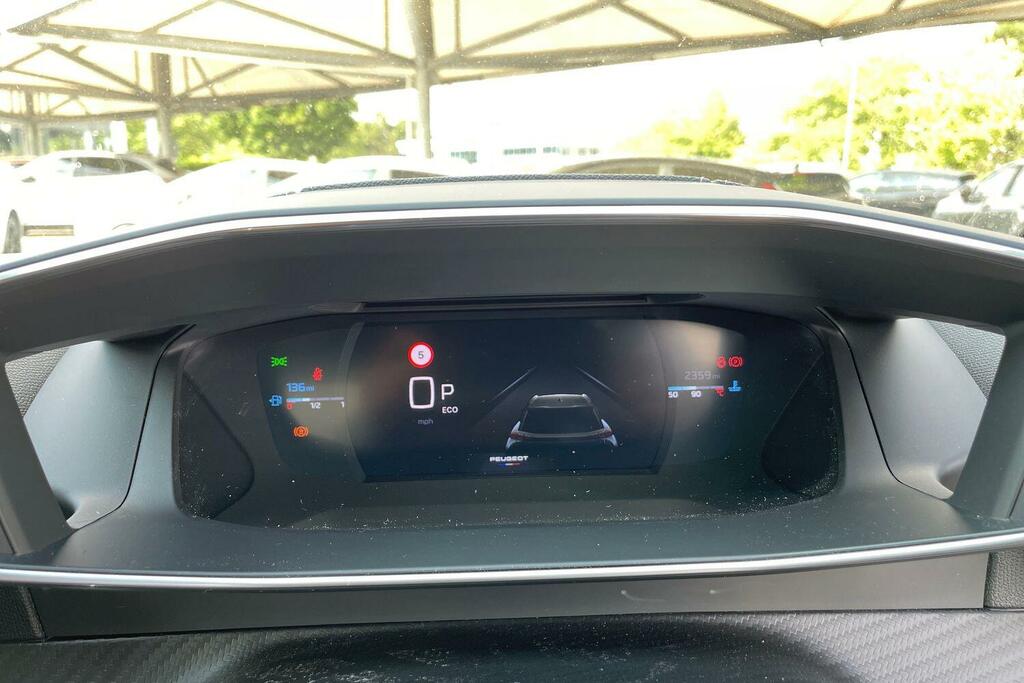 Peugeot 2008 1.2 Puretech Allure Black #13