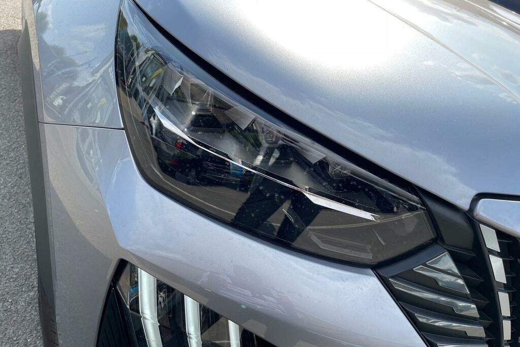 Peugeot 2008 1.2 Puretech Allure Black #22