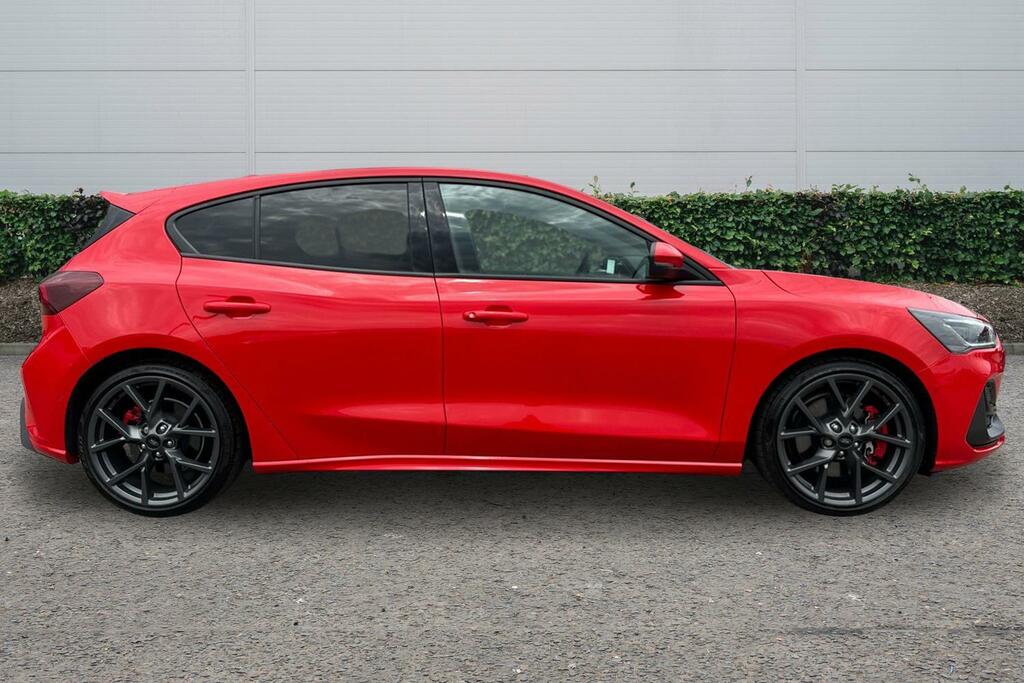 Ford Focus 2.3 Ecoboost St Red #3