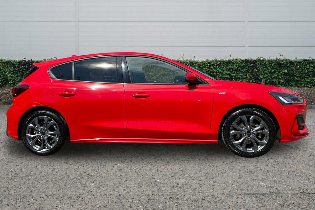 Ford Focus Ford Focus Hatchback 1.0 Ecoboost St-line KX23MVS Red #3