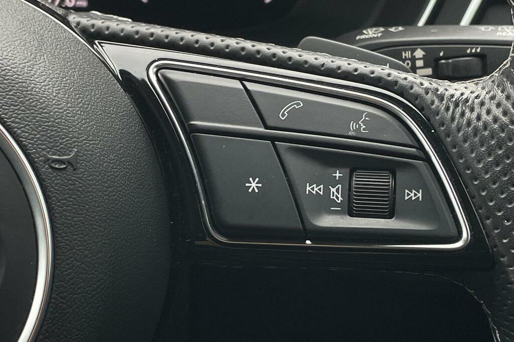 Audi A4 40 Tfsi 204 Black Edition S Tronic  #31