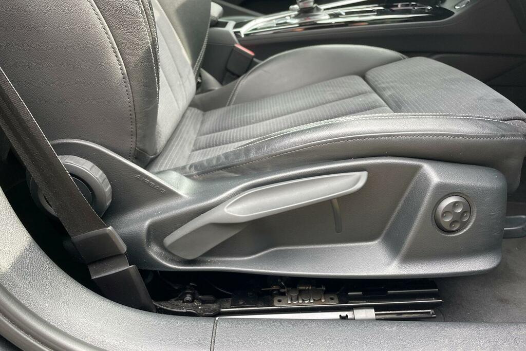 Audi A4 40 Tfsi 204 Black Edition S Tronic  #20